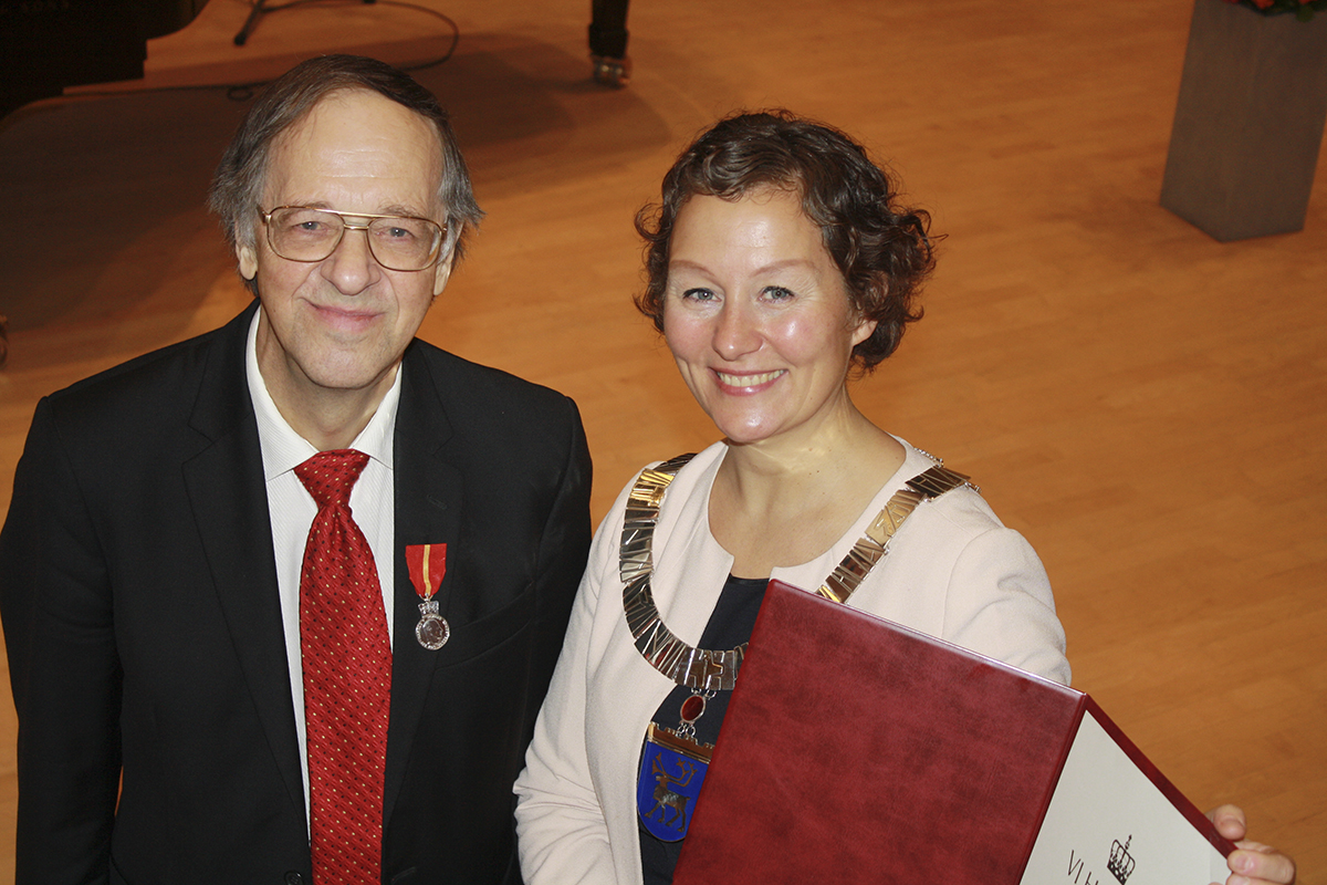 KONGENS FORTJENSTMEDALJE TIL MALFRED HANSSEN