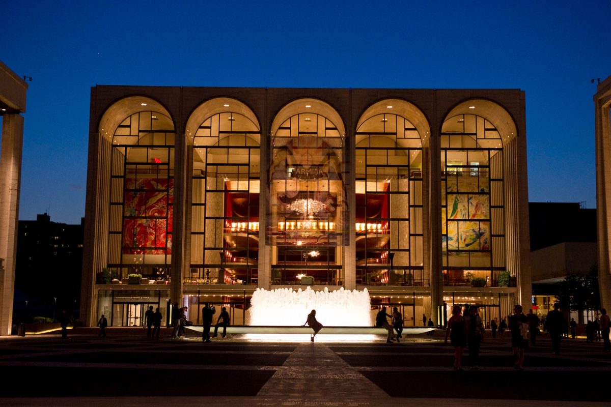 METROPOLITAN OPERA 50 ÅR