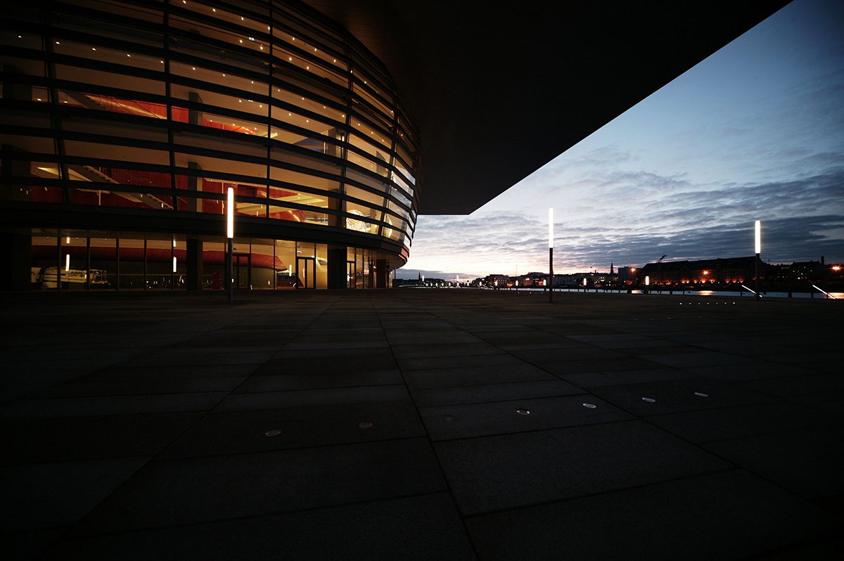 STOR DONASJON FOR GJESTESANGERE TIL DET KGL. TEATER